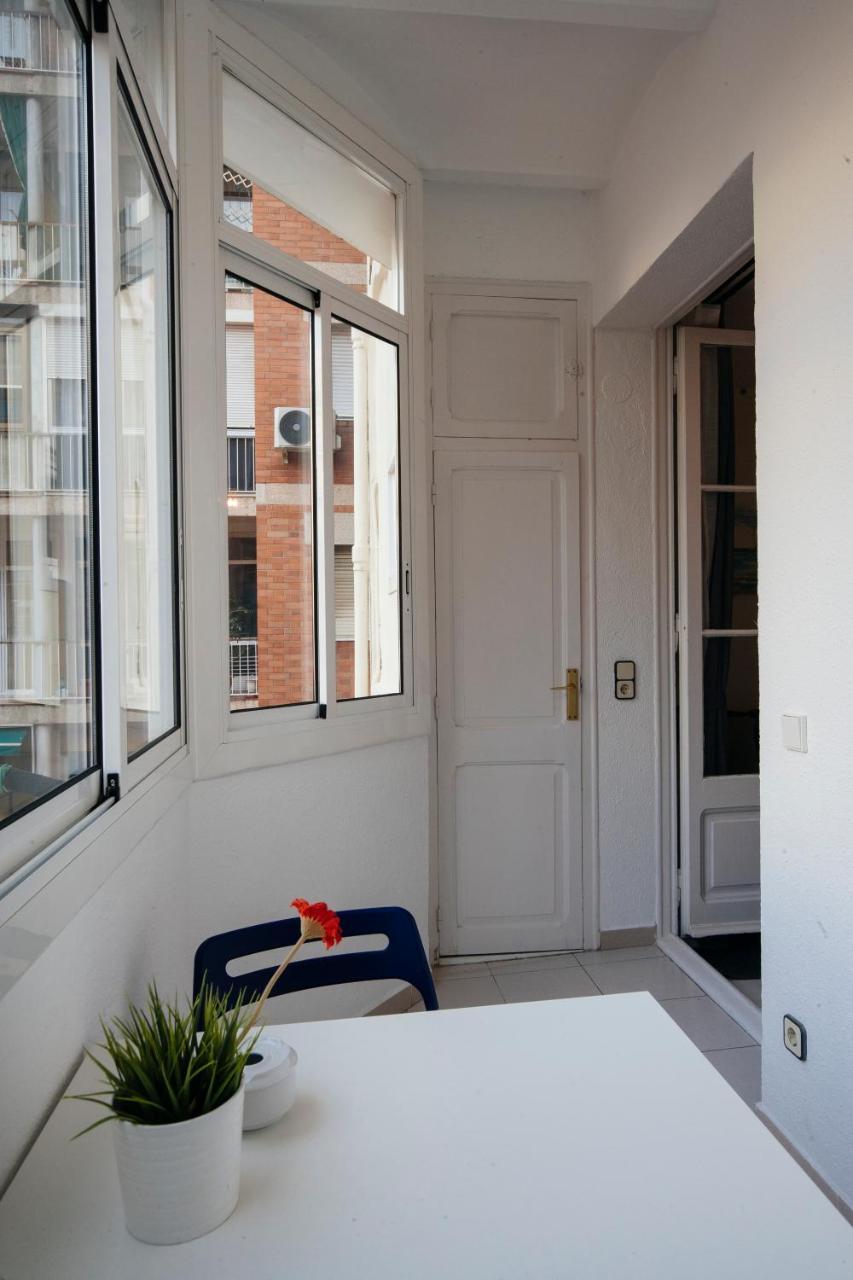 Apartamento Eixample Sants Estacio Barcelona Kültér fotó